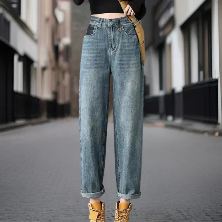 Astrid - High-Waisted Straight-Leg Jeans